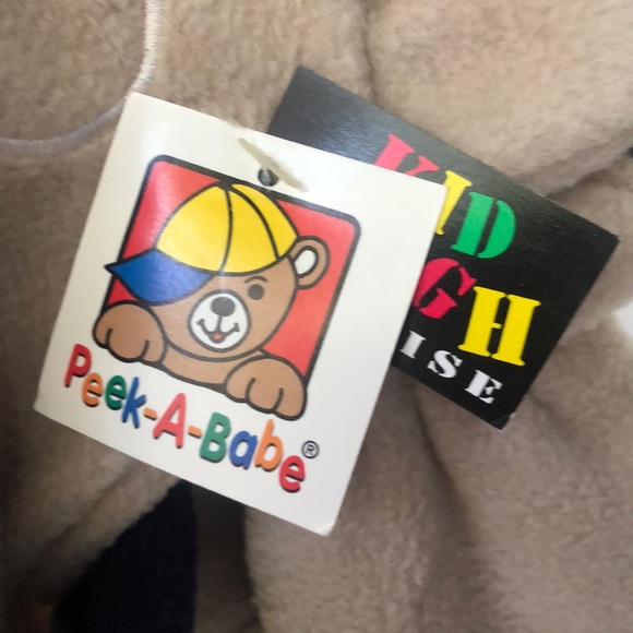 Peek-A-Babe Bear Hat and Matching Mittens 12-24m - Picture 6 of 6